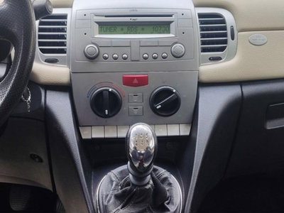 Lancia Ypsilon 1.2 (12)
