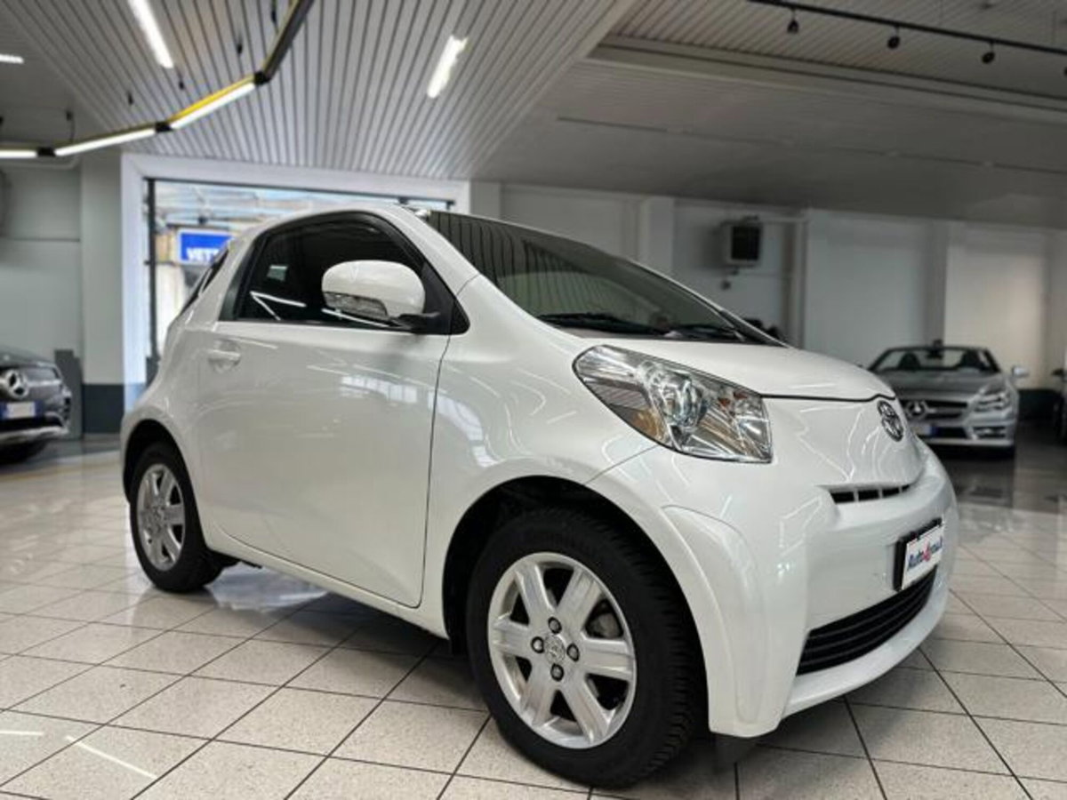 Toyota iQ 1.0 CVT Active