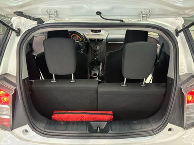 Toyota iQ 1.0 CVT Active (15)