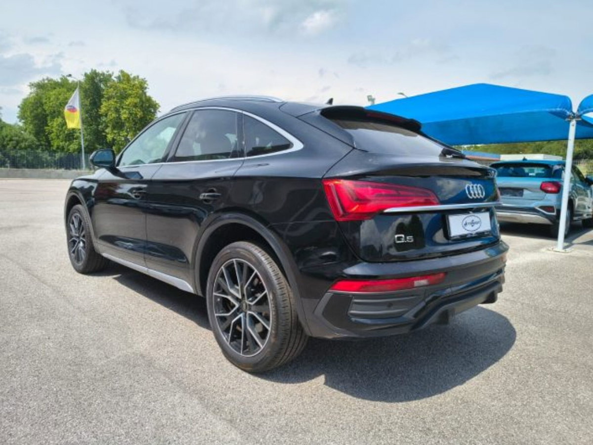 Audi Q5 Sportback 40 2.0 tdi mhev 12V S line Plus quattro s-tronic (6)