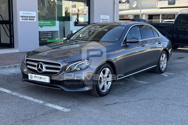 Mercedes-Benz Classe E 200 Auto Exclusive