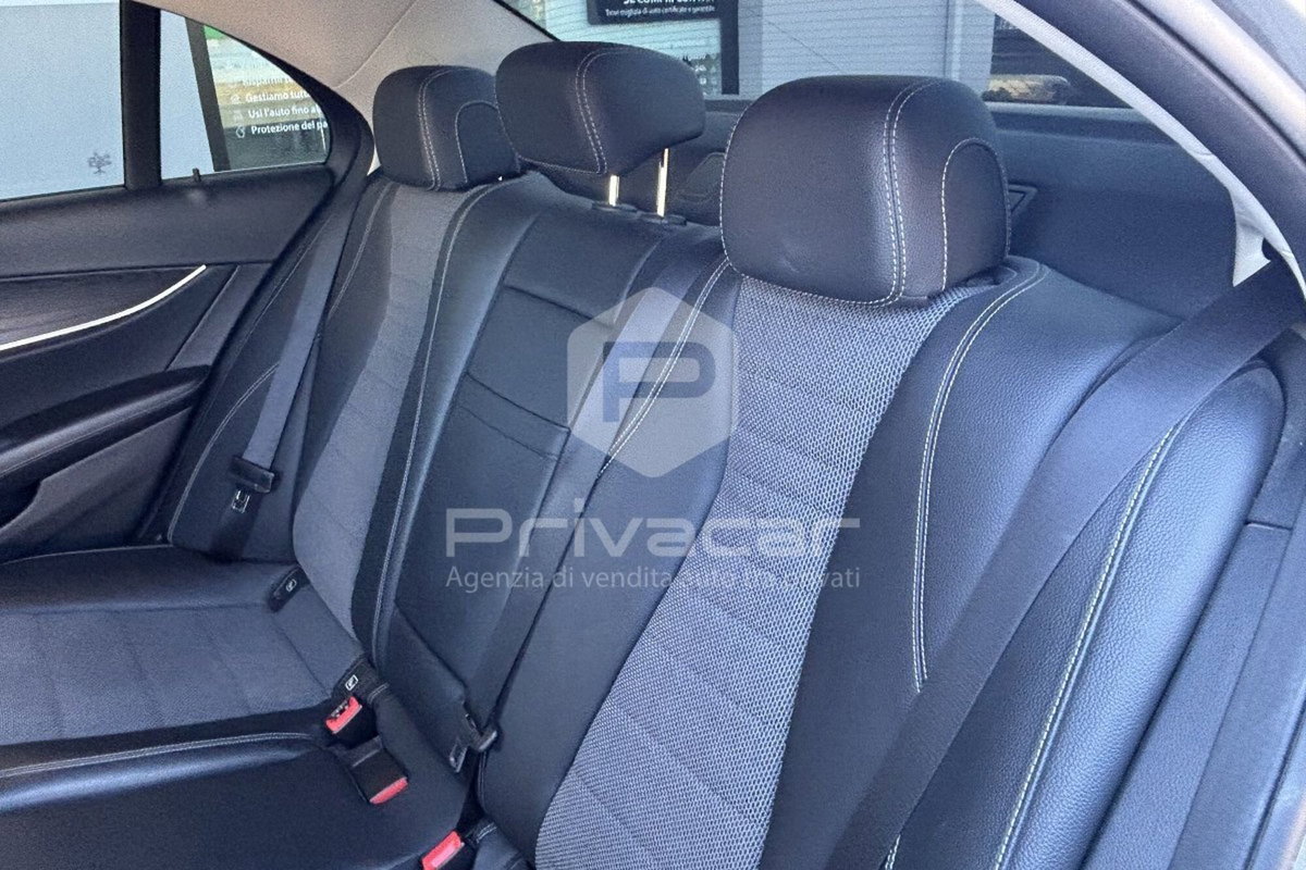Mercedes-Benz Classe E 200 Auto Exclusive (15)