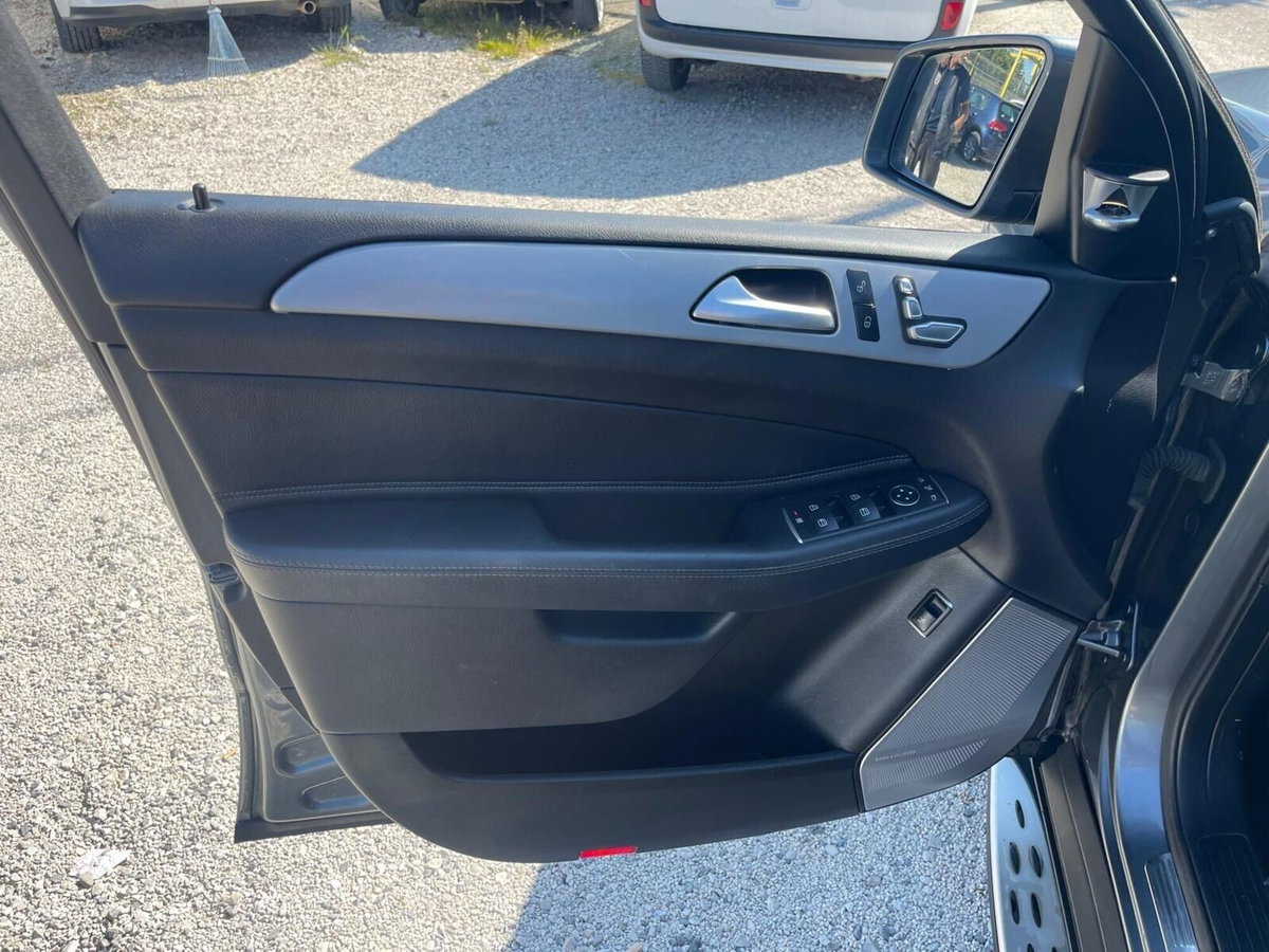 Mercedes-Benz GLE SUV 250 d 4Matic Premium Plus (17)