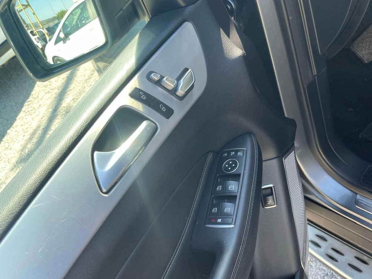 Mercedes-Benz GLE SUV 250 d 4Matic Premium Plus (18)