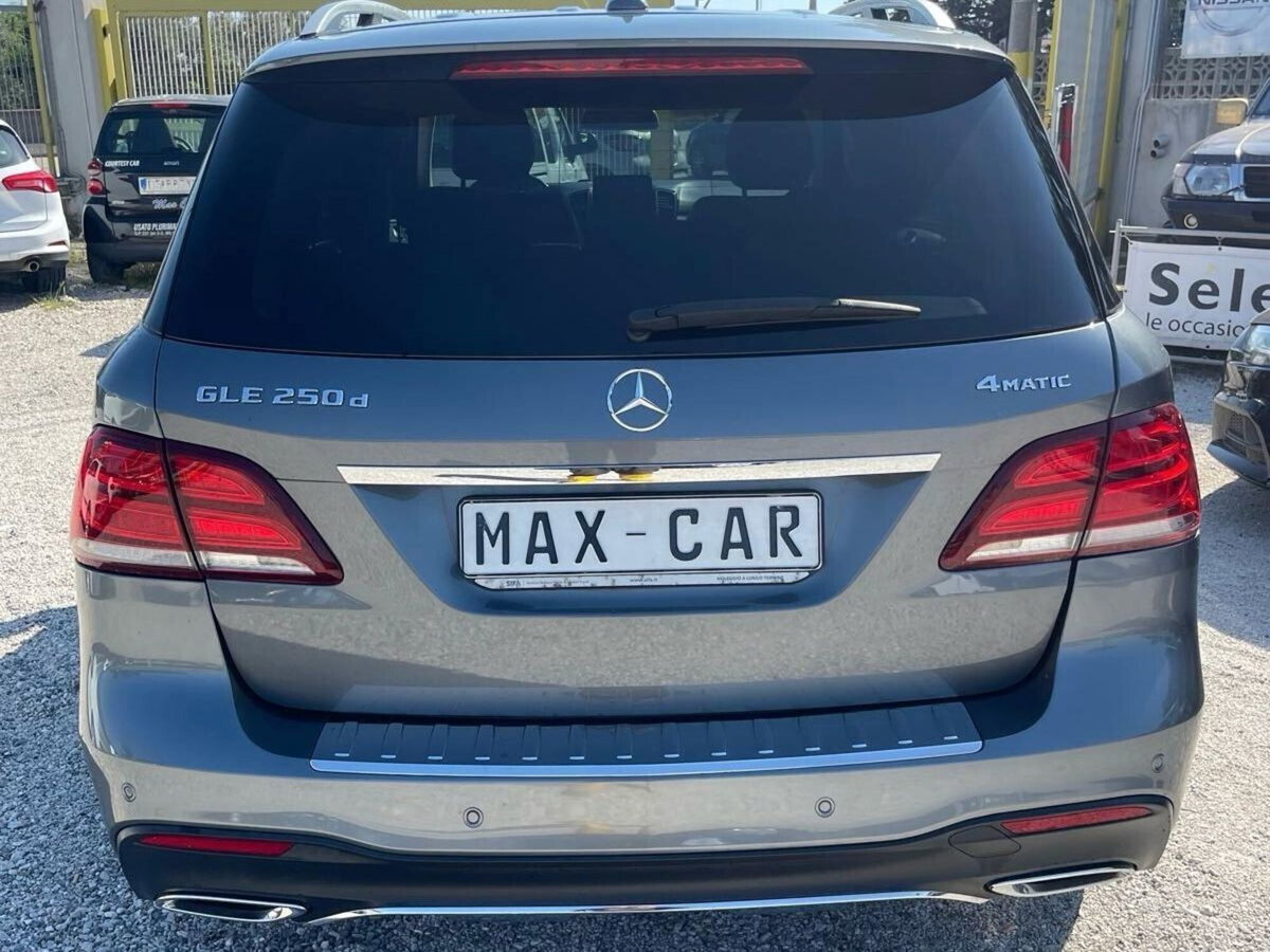 Mercedes-Benz GLE SUV 250 d 4Matic Premium Plus (9)