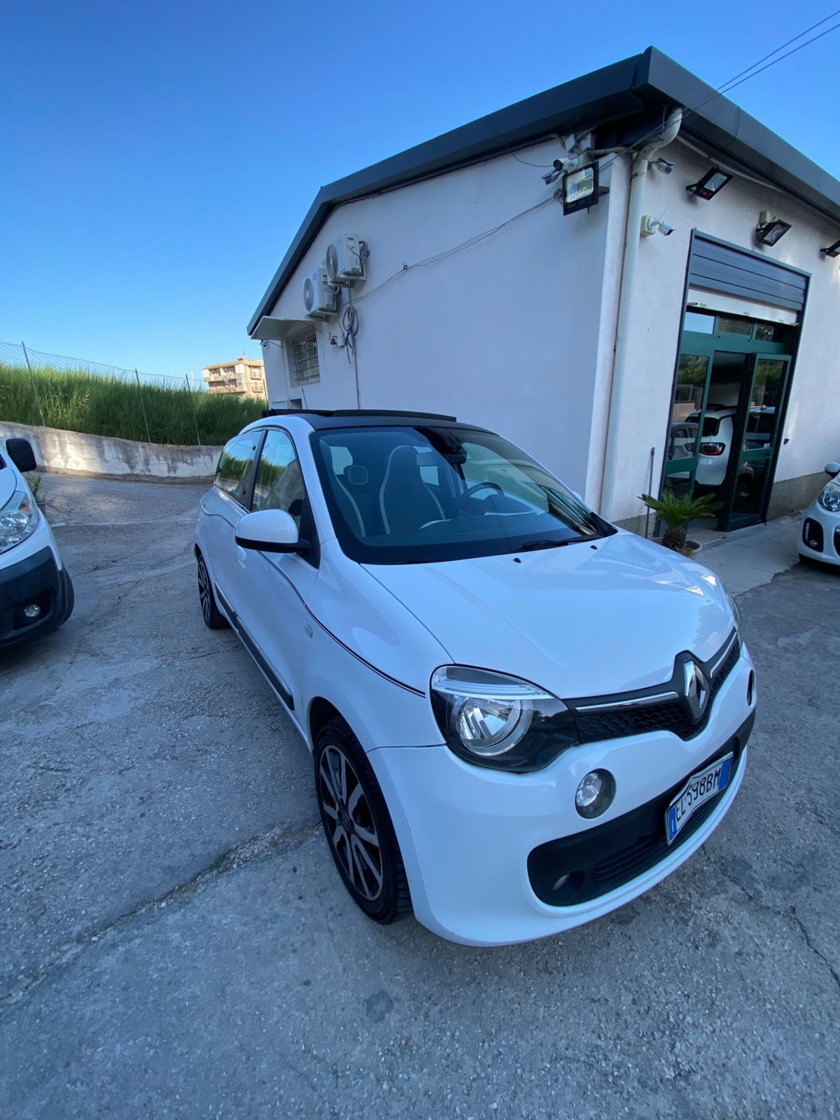 Renault Twingo 1.0 SCe Stop&Start Energy Openair (2)