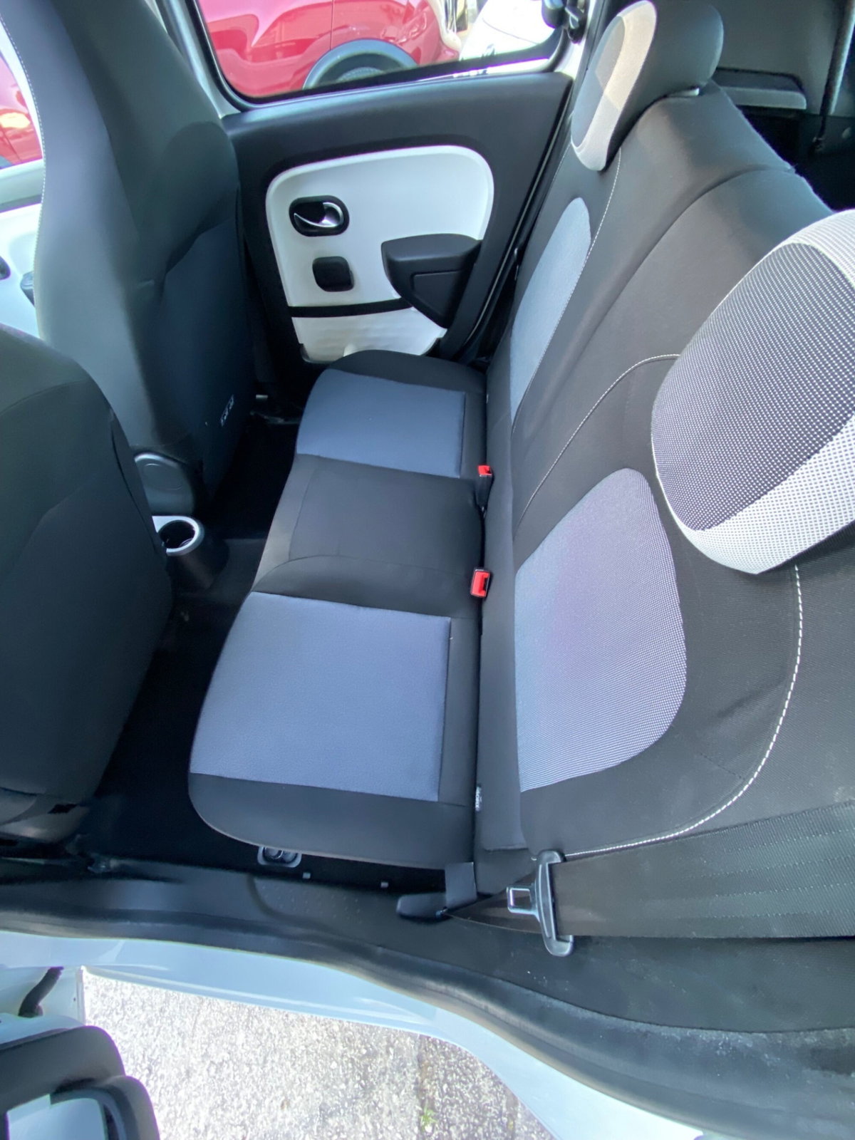 Renault Twingo 1.0 SCe Stop&Start Energy Openair (8)