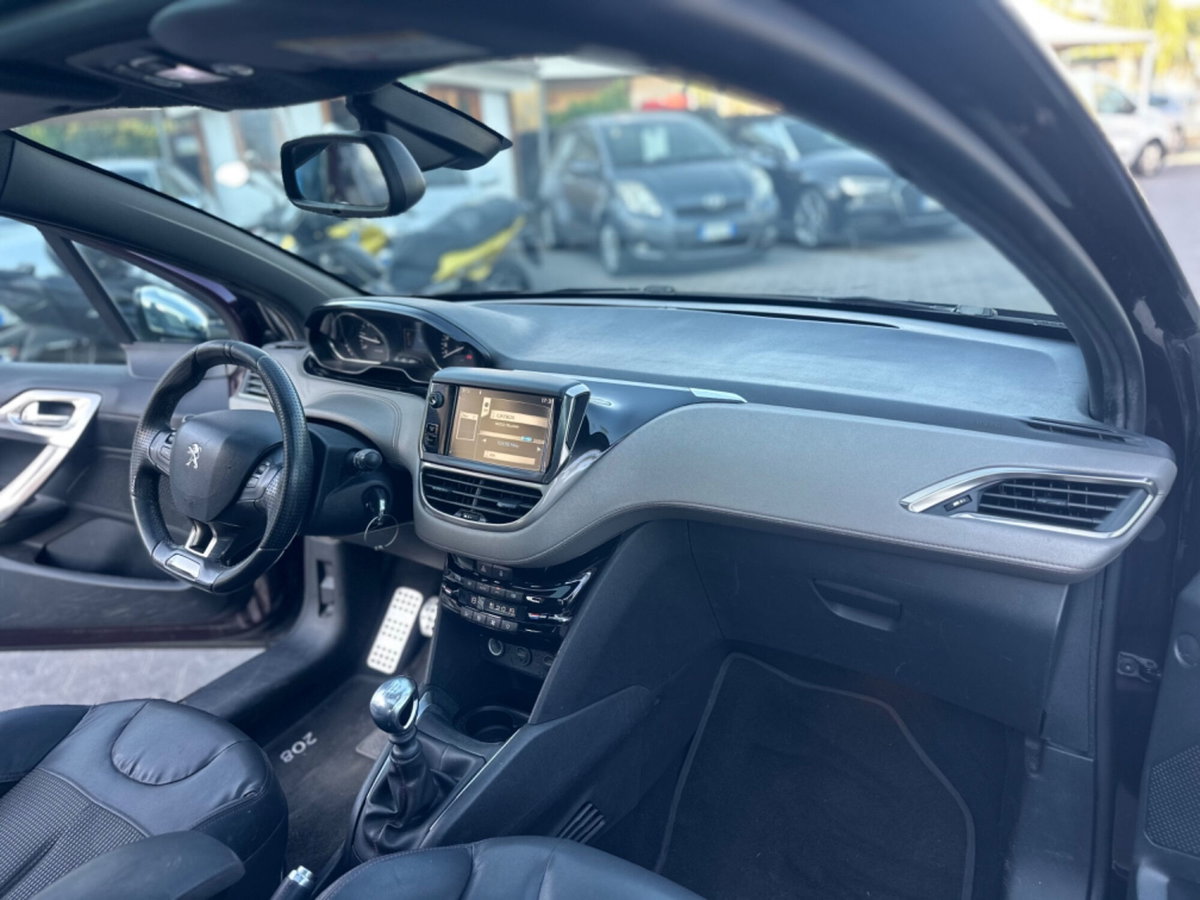 Peugeot 208 e-HDi 115 CV Stop&Start 3 porte XY (12)
