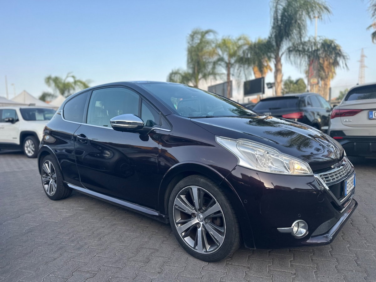 Peugeot 208 e-HDi 115 CV Stop&Start 3 porte XY (20)