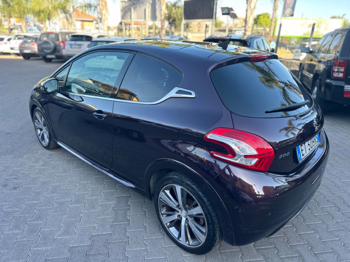 Peugeot 208 e-HDi 115 CV Stop&Start 3 porte XY (3)