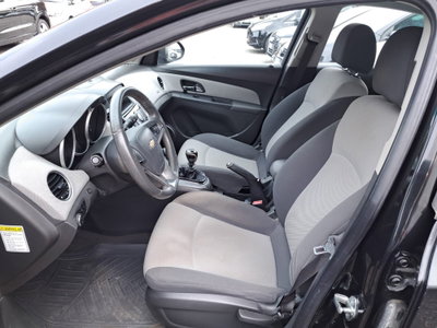 Chevrolet Cruze 1.8 5 porte LT GPL (18)