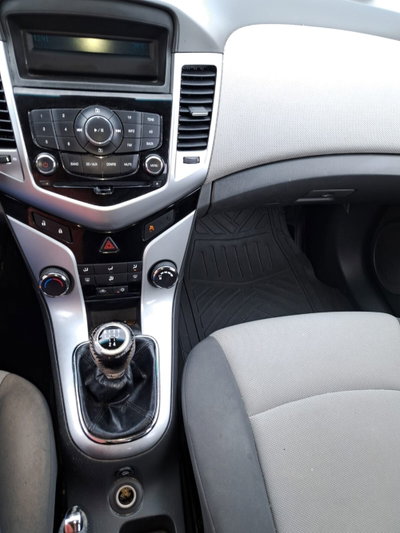 Chevrolet Cruze 1.8 5 porte LT GPL (19)