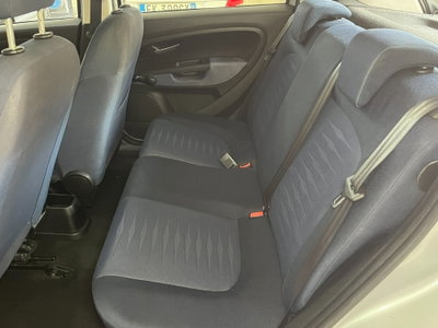 Fiat Grande Punto 1.3 MJT 75 CV 5 porte Dynamic (10)