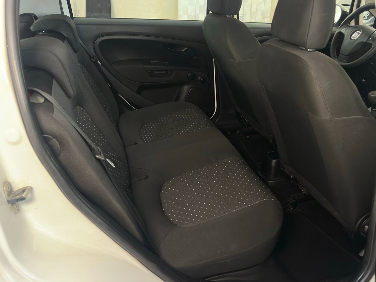 Fiat Grande Punto 1.3 MJT 75 CV 5 porte Dynamic (13)