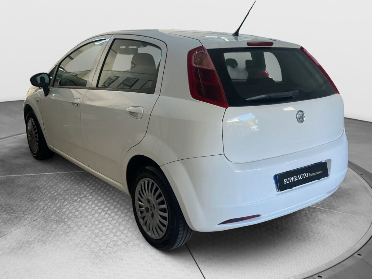 Fiat Grande Punto 1.3 MJT 75 CV 5 porte Dynamic (3)