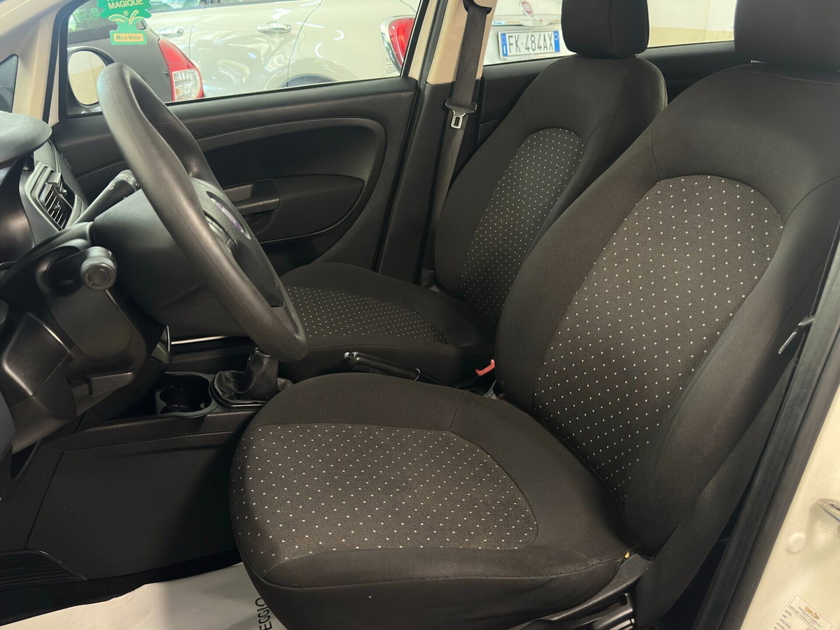 Fiat Grande Punto 1.3 MJT 75 CV 5 porte Dynamic (7)