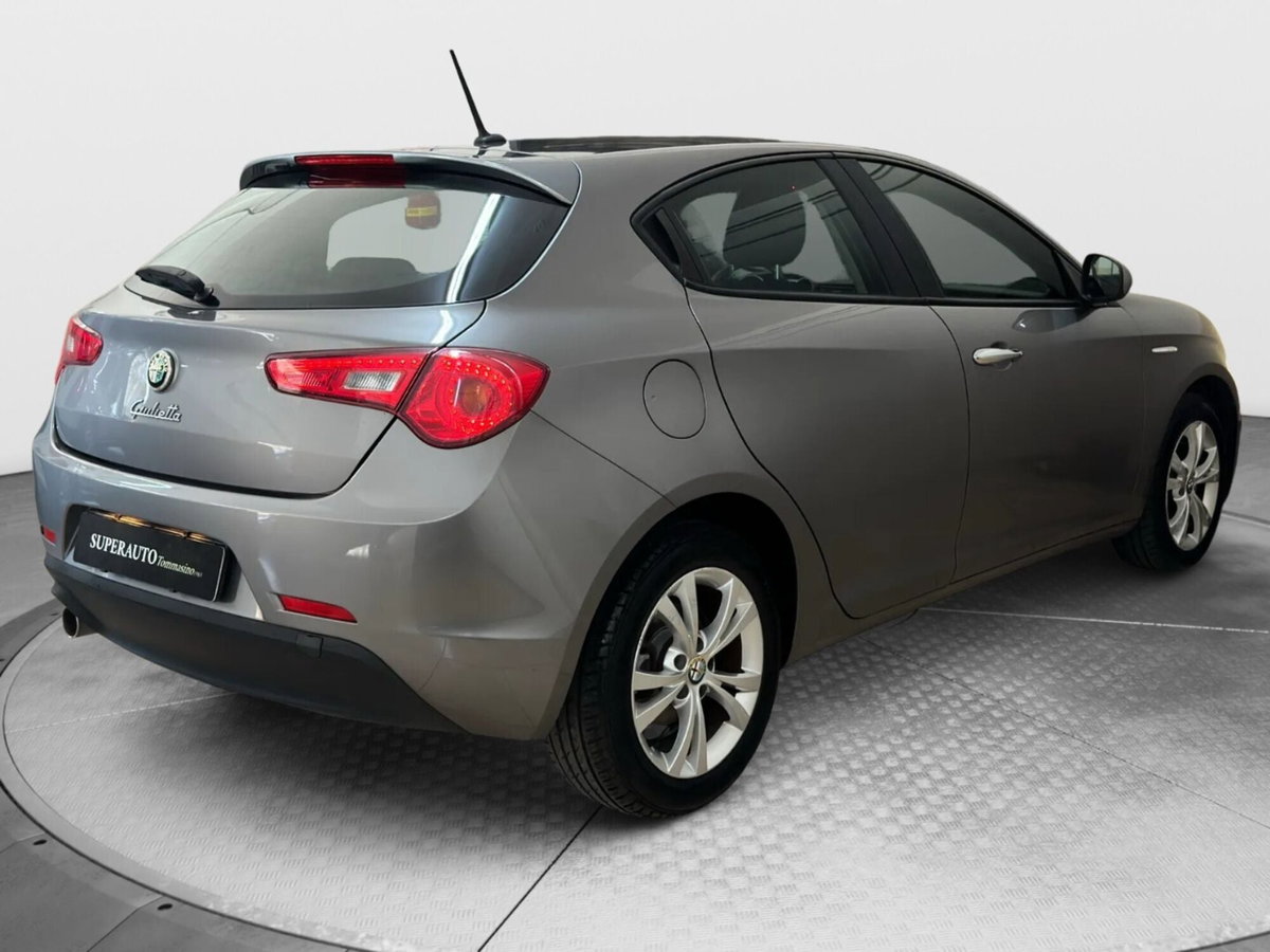 Alfa Romeo Giulietta 1.6 JTDm-2 Progression c/CL (4)