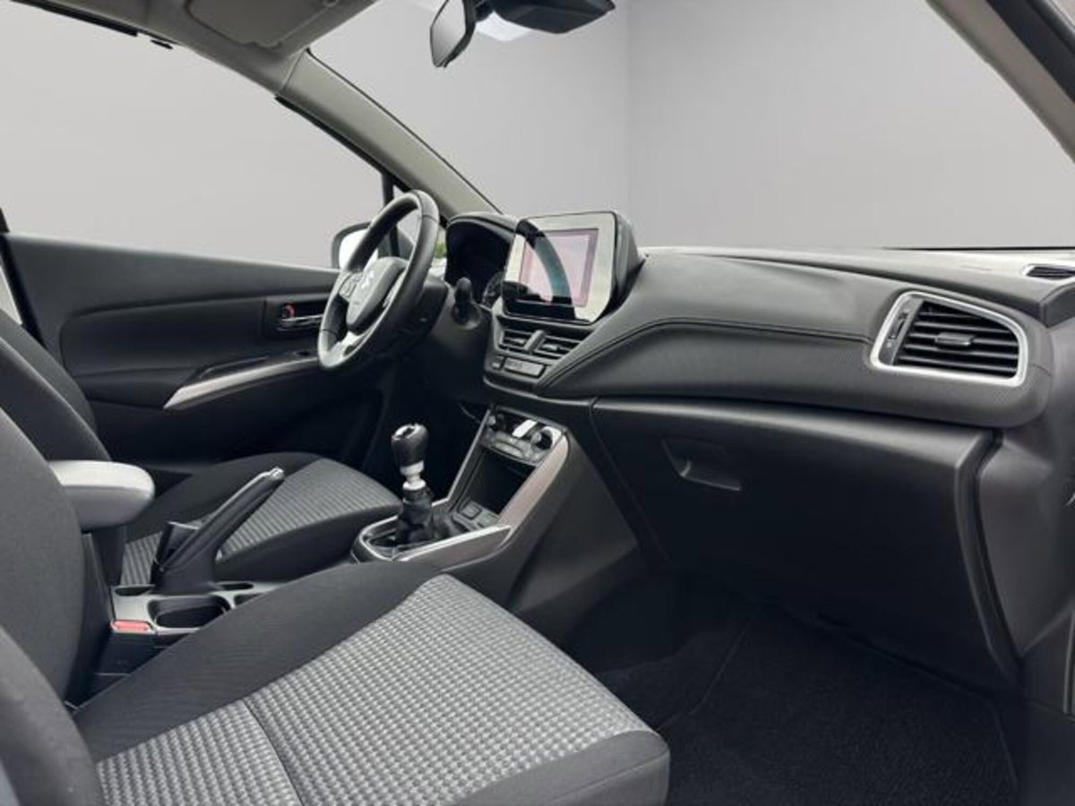 Suzuki S-Cross 1.4 Hybrid Easy (17)