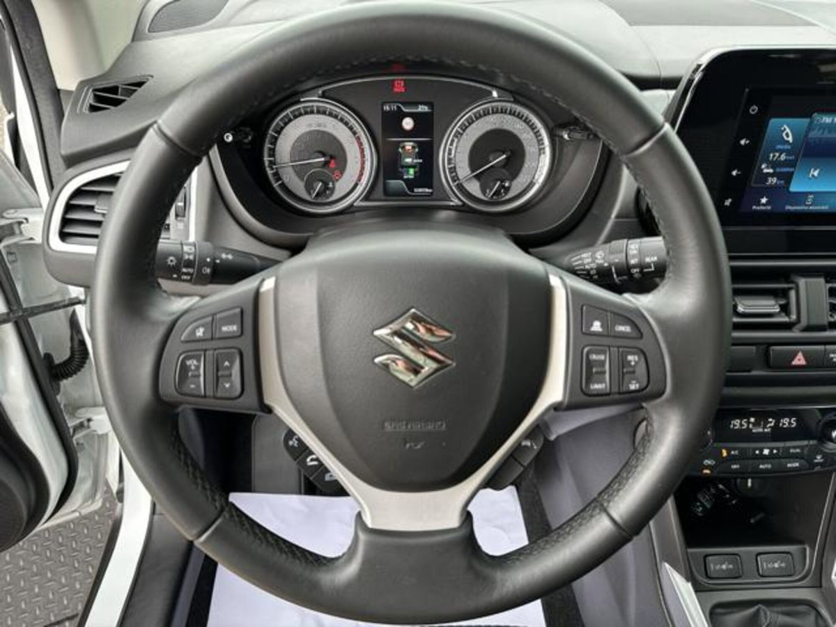 Suzuki S-Cross 1.4 Hybrid Easy (8)