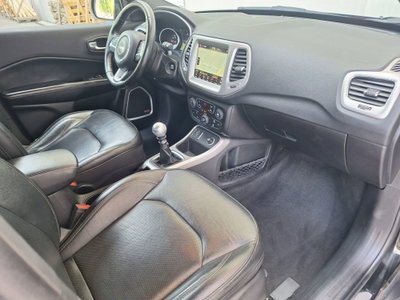 Jeep Compass 1.6 Multijet II 2WD Sport (20)