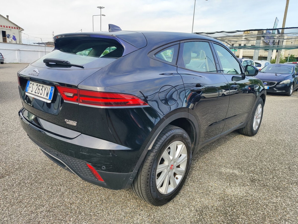 Jaguar E-Pace 2.0D 150 CV AWD aut. (6)