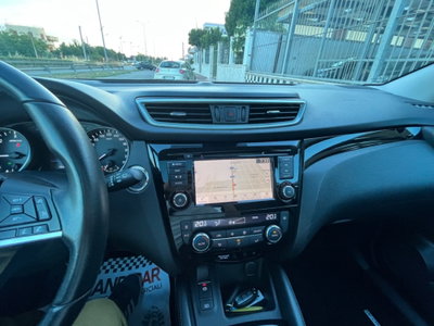 Nissan Qashqai 1.5 dCi 115 CV Tekna (13)