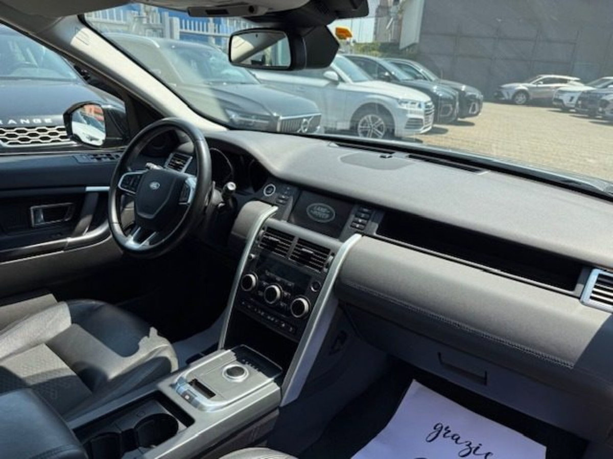 Land Rover Discovery Sport 2.0 TD4 150 CV Pure (10)