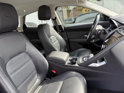 Jaguar E-Pace 2.0D I4 163 CV AWD Auto SE (12)