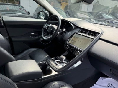 Jaguar E-Pace 2.0D I4 163 CV AWD Auto SE (19)