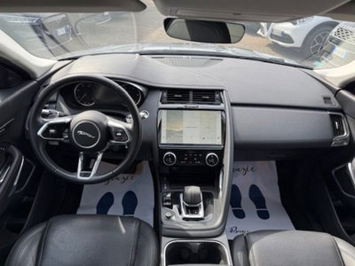 Jaguar E-Pace 2.0D I4 163 CV AWD Auto SE (4)