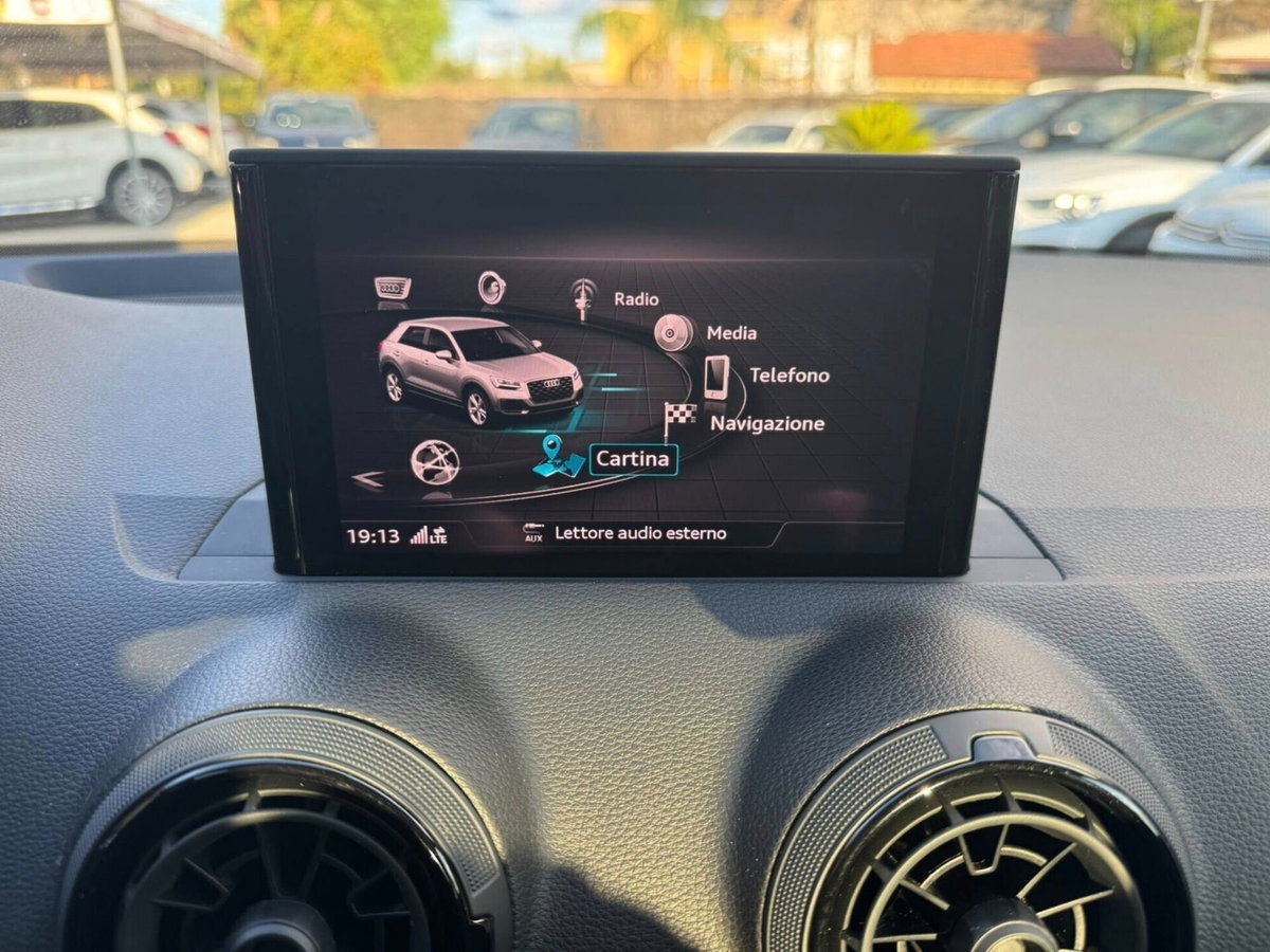 Audi Q2 Q2 30 TDI (13)