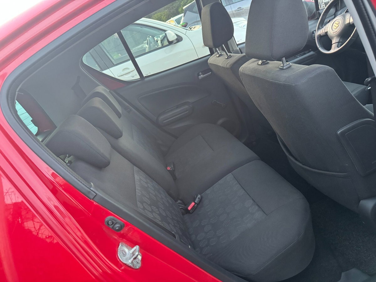 Suzuki Splash 1.0 GLS (8)
