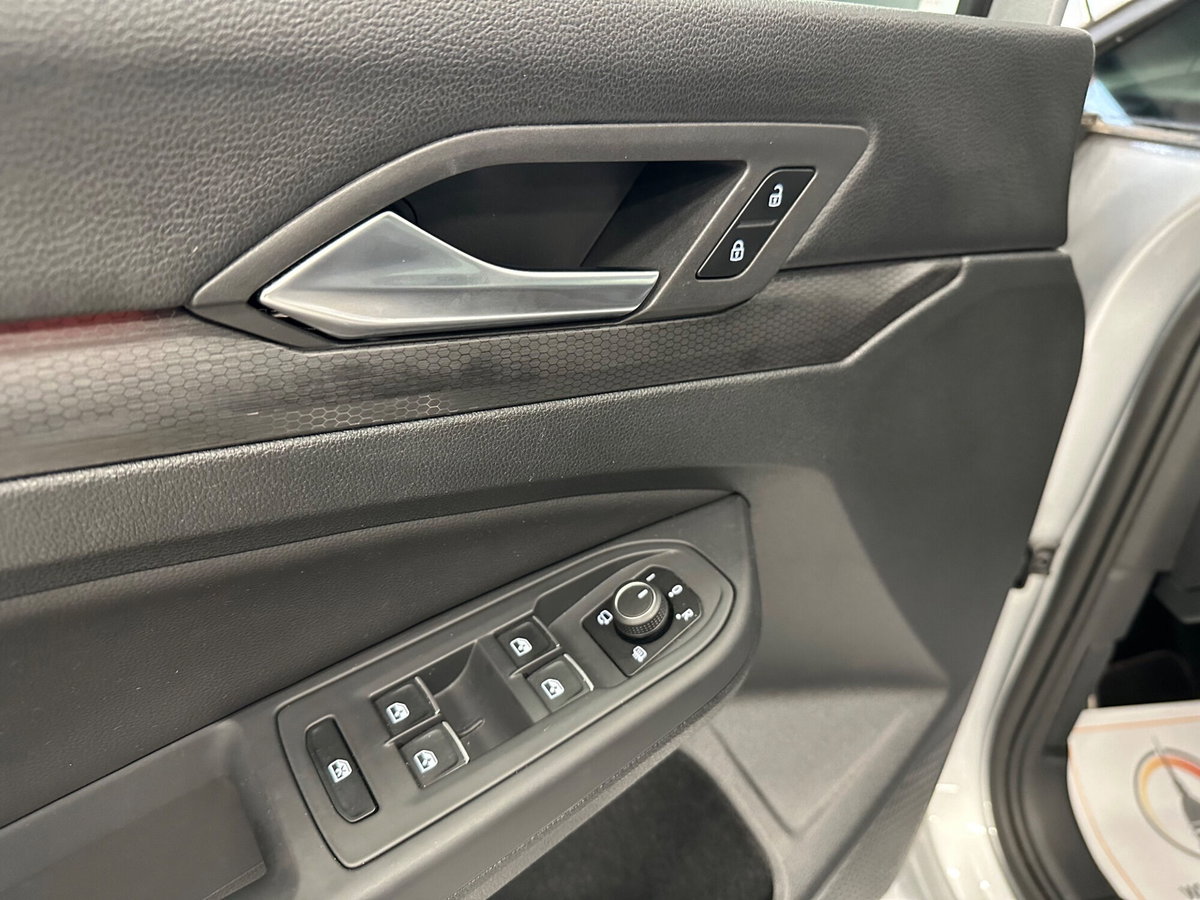 Volkswagen Golf 2.0 TSI GTI DSG (13)