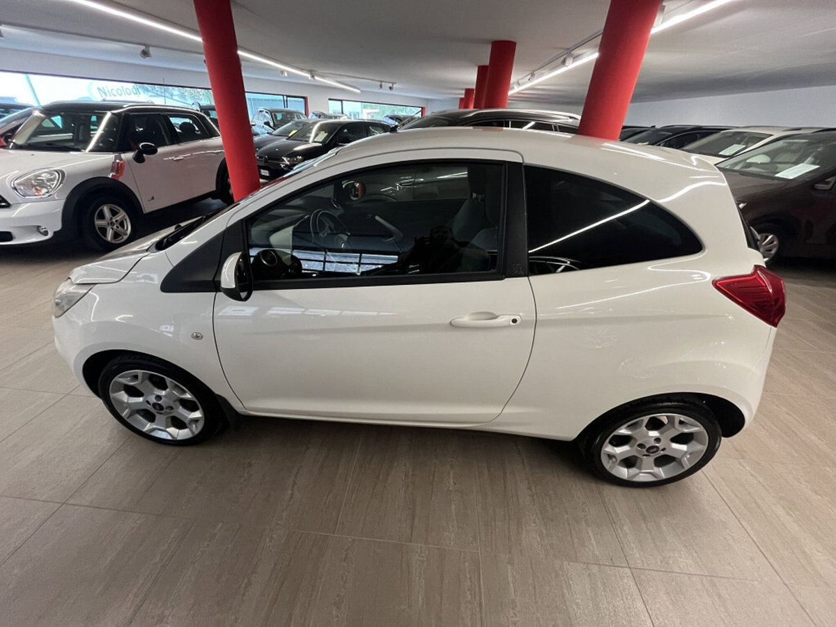 Ford Ka 1.2 8V 69CV Titanium (6)
