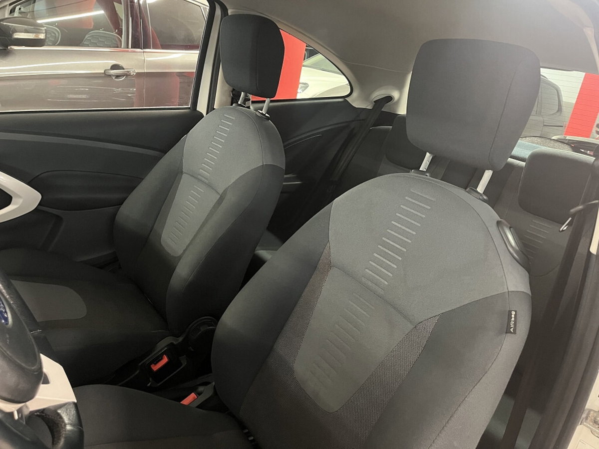 Ford Ka 1.2 8V 69CV Titanium (8)