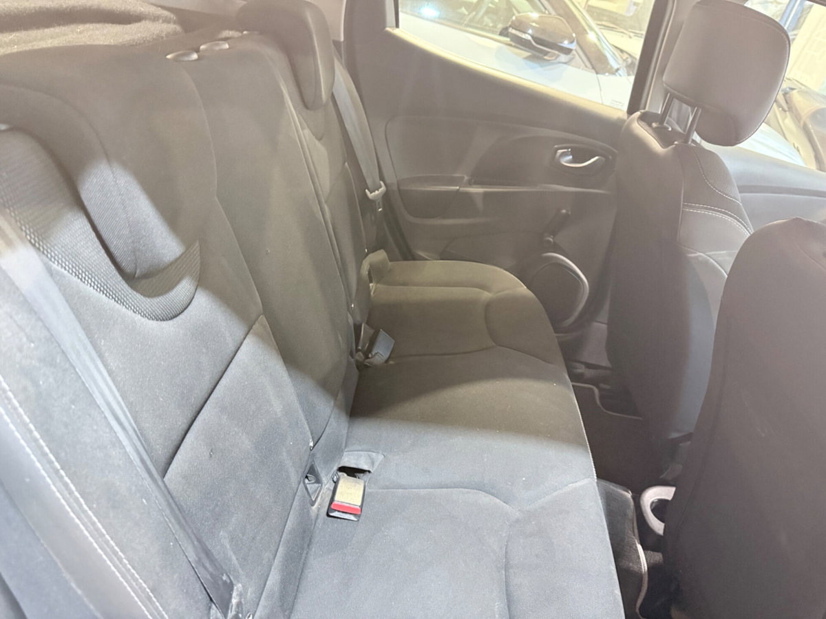 Renault Clio TCe 12V 90 CV GPL 5 porte Moschino Life (10)