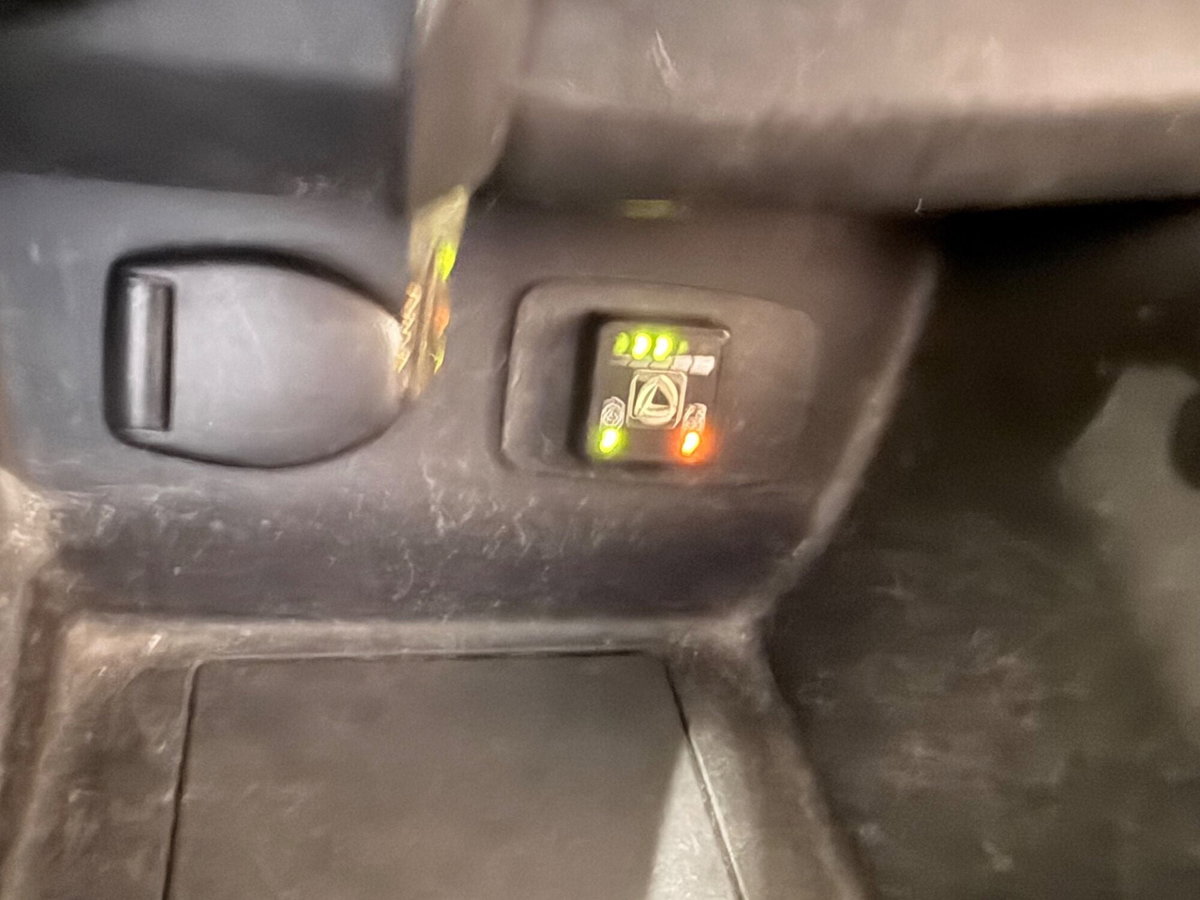 Renault Clio TCe 12V 90 CV GPL 5 porte Moschino Life (17)