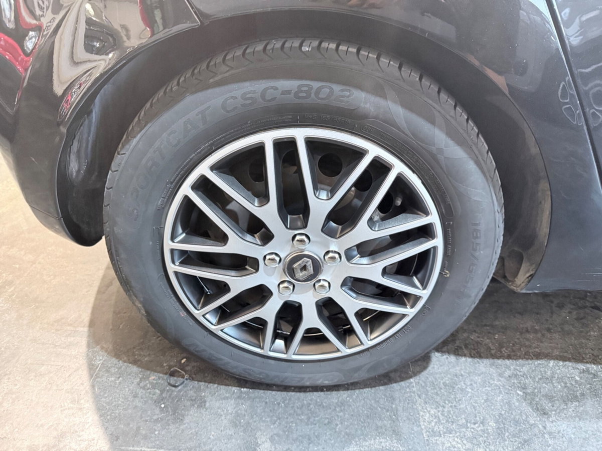 Renault Clio TCe 12V 90 CV GPL 5 porte Moschino Life (19)