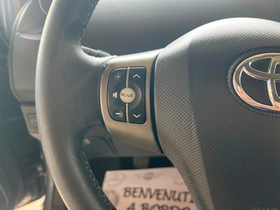 Toyota Yaris 1.3 5 porte (12)
