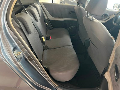 Toyota Yaris 1.3 5 porte (17)