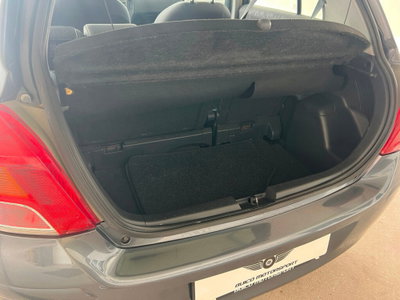Toyota Yaris 1.3 5 porte (18)