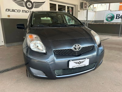 Toyota Yaris 1.3 5 porte (6)