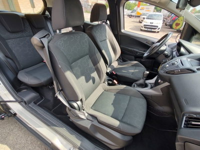 Ford B-Max B-Max 1.4 90 CV (10)
