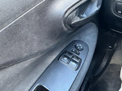 Fiat Punto 1.4 8V 5 porte Natural Power Street (13)