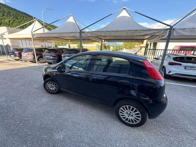 Fiat Punto 1.4 8V 5 porte Natural Power Street (6)