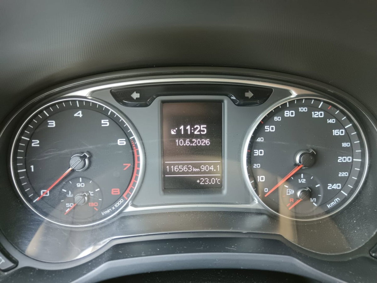 Audi A1 1.0 TFSI ultra Design (16)