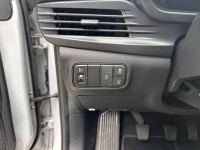 Hyundai i20 1.0 T-GDI 48V iMT TechLine (16)