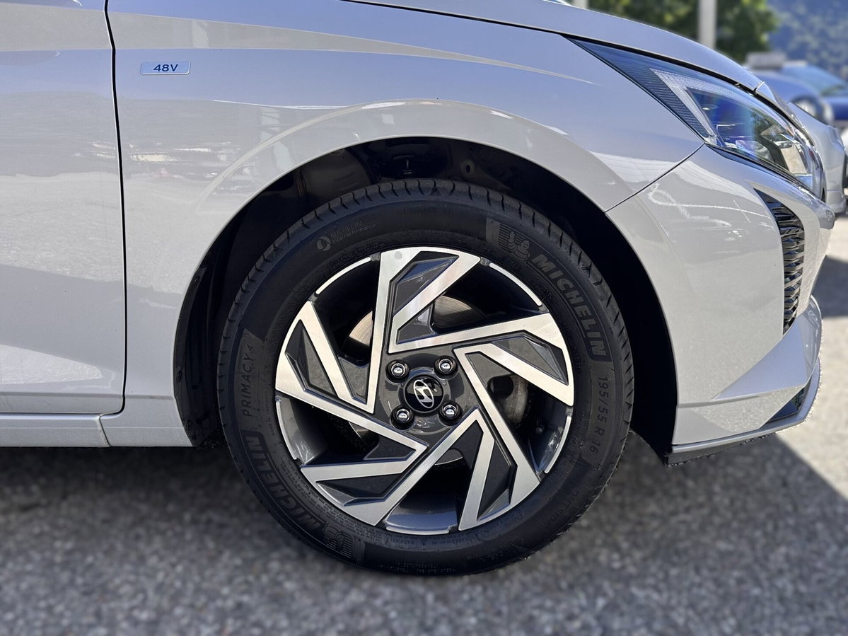 Hyundai i20 1.0 T-GDI 48V iMT TechLine (9)