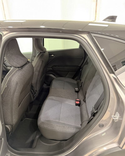 Renault Captur 1.0 eco-g Techno 100cv (8)