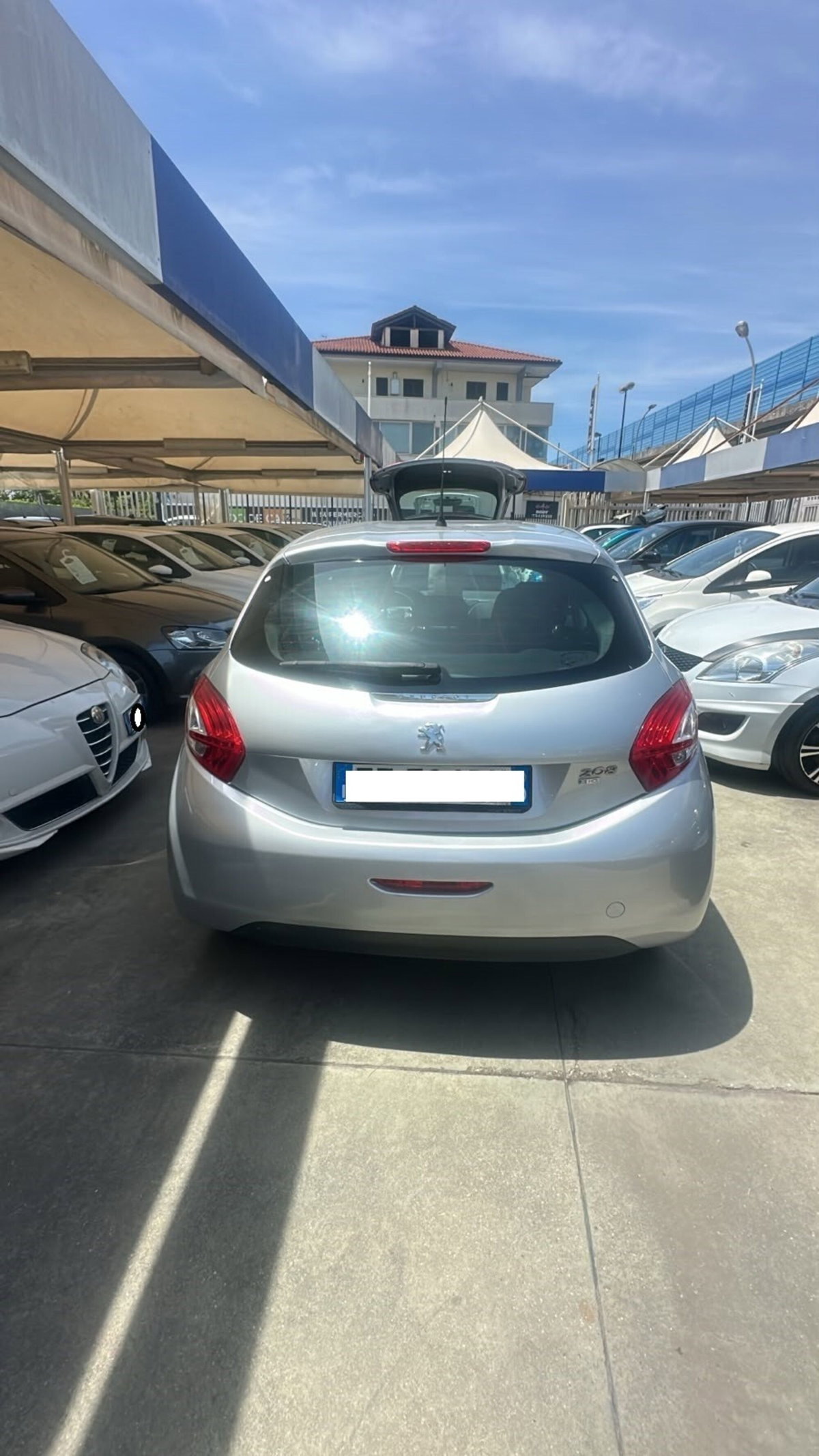 Peugeot 208 HDi 68 CV 5 porte Allure (5)